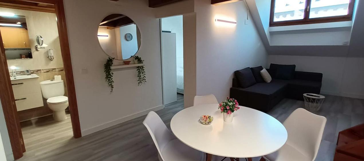 דירות בייסקאס El Atico Nuevo En El Centro Con Ascensor, Garaje, Aire Acondicionado Y Wifi מראה חיצוני תמונה